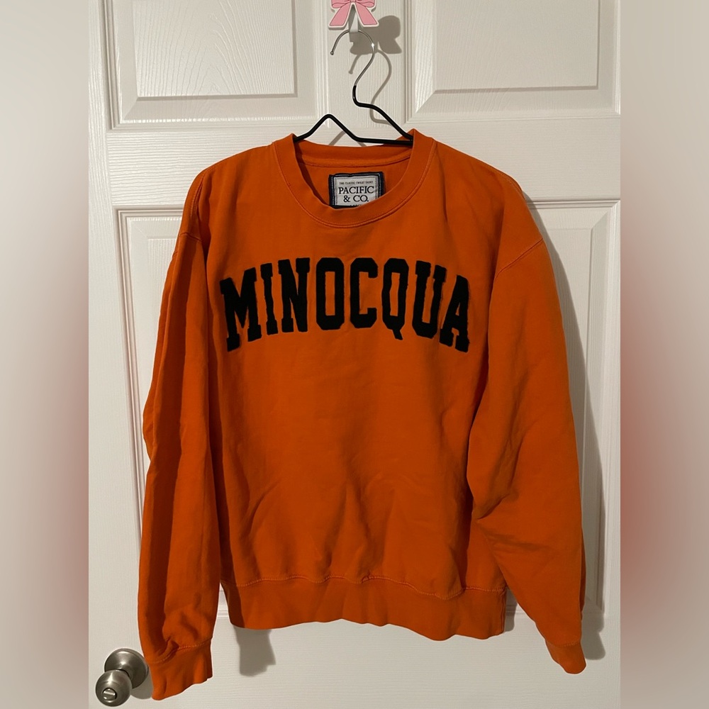 🦌Vintage Minocqua, Wisconsin Crewneck🦌